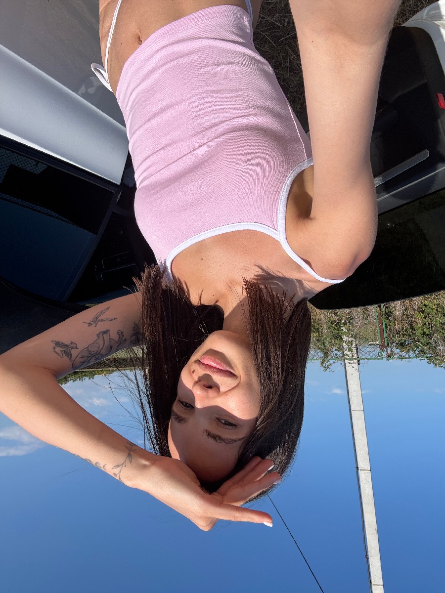 Sexy model Tina in Kirkuk